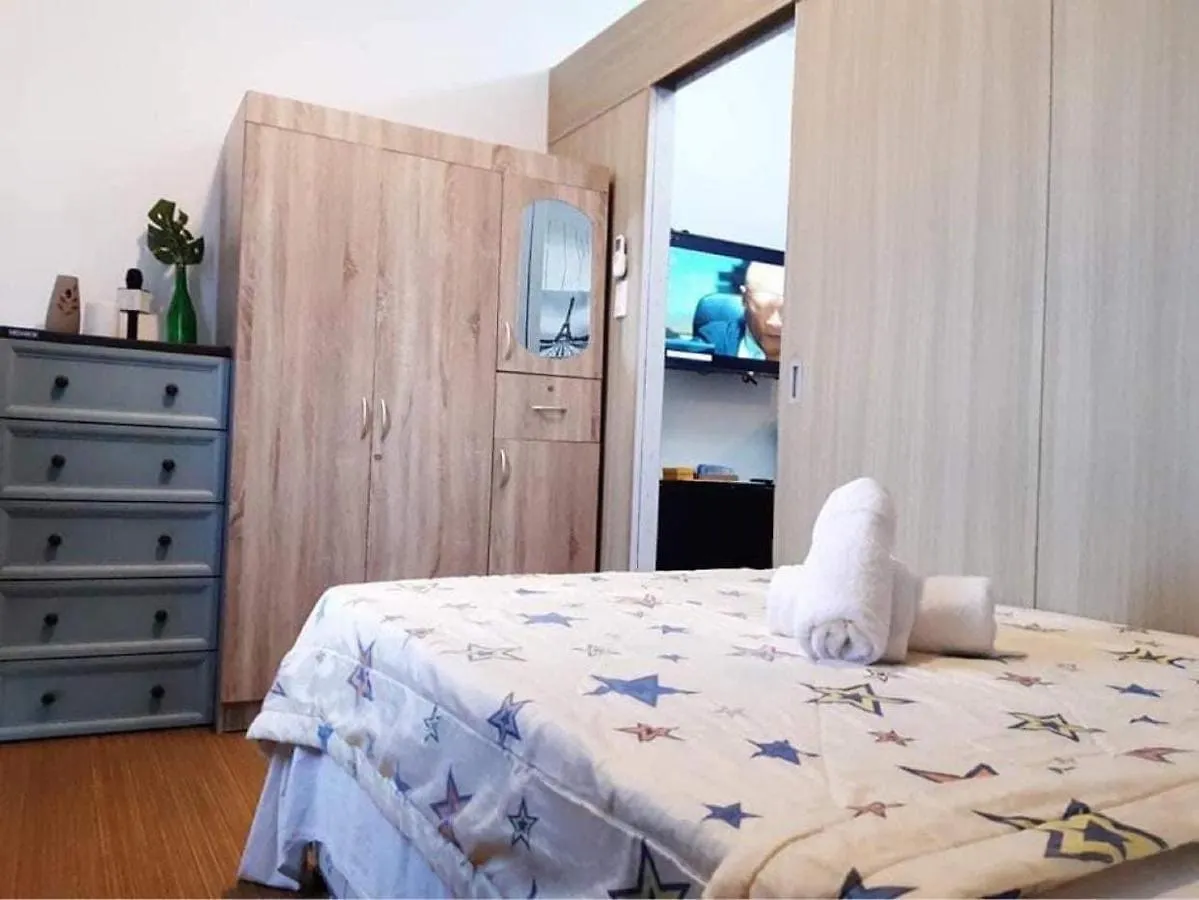 Taguig City Grace Residences With Small Balcony Manila Lägenhet