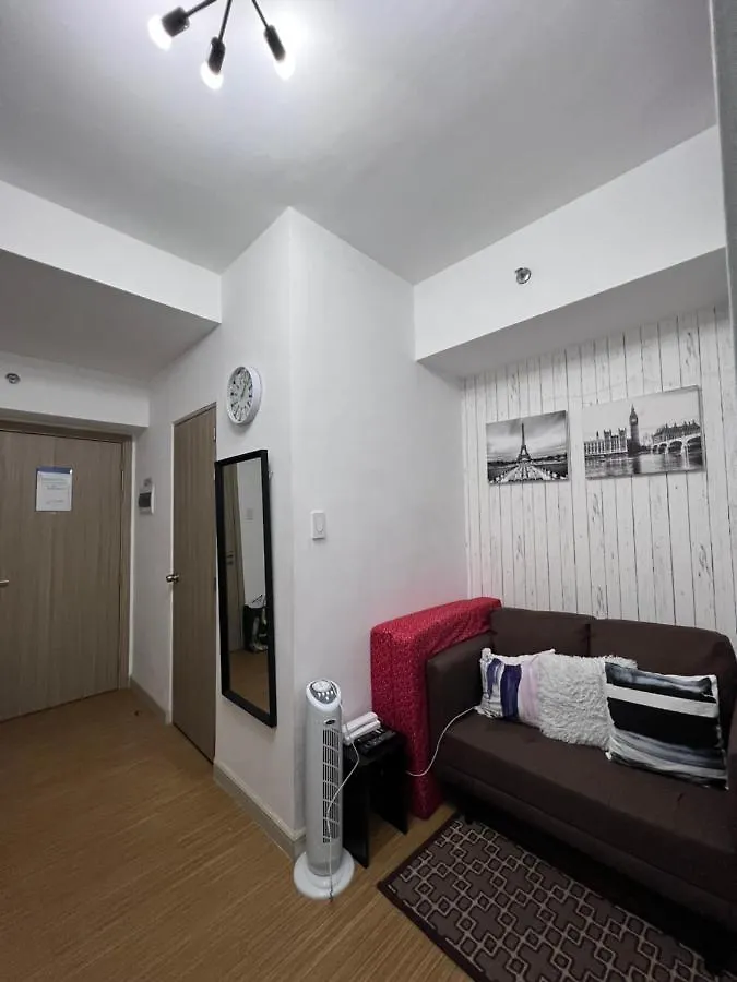 Lägenhet Taguig City Grace Residences With Small Balcony Manila